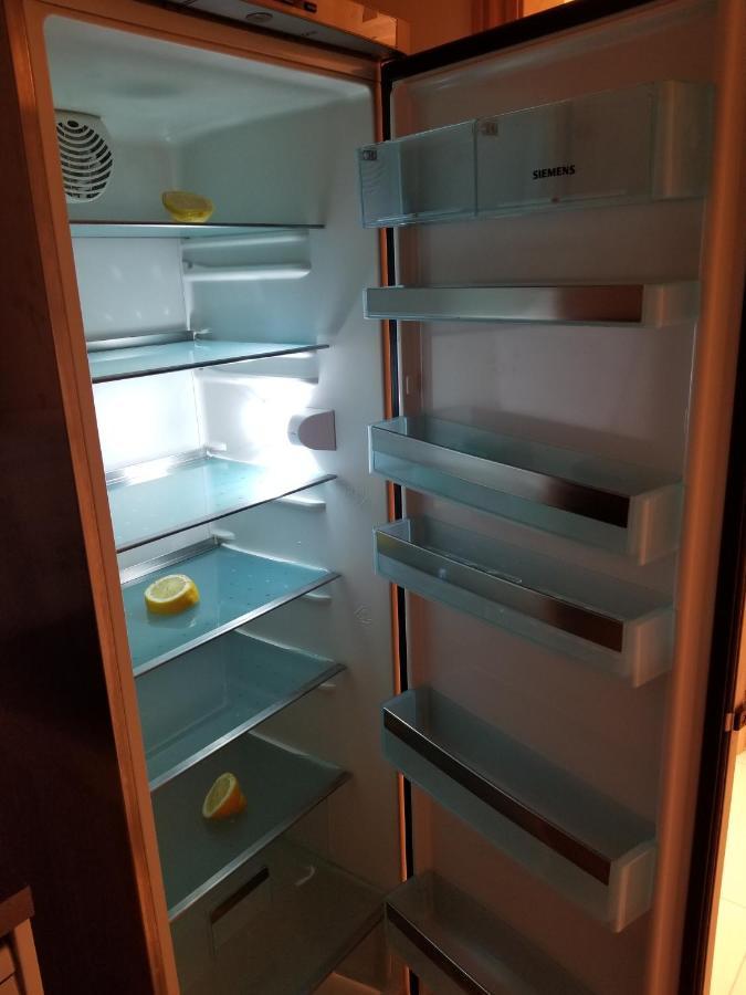 London Luxury Apartment 4 Bedroom Sleeps 12 People With 4 Bathrooms 1 Min Walk From Station Wanstead ภายนอก รูปภาพ